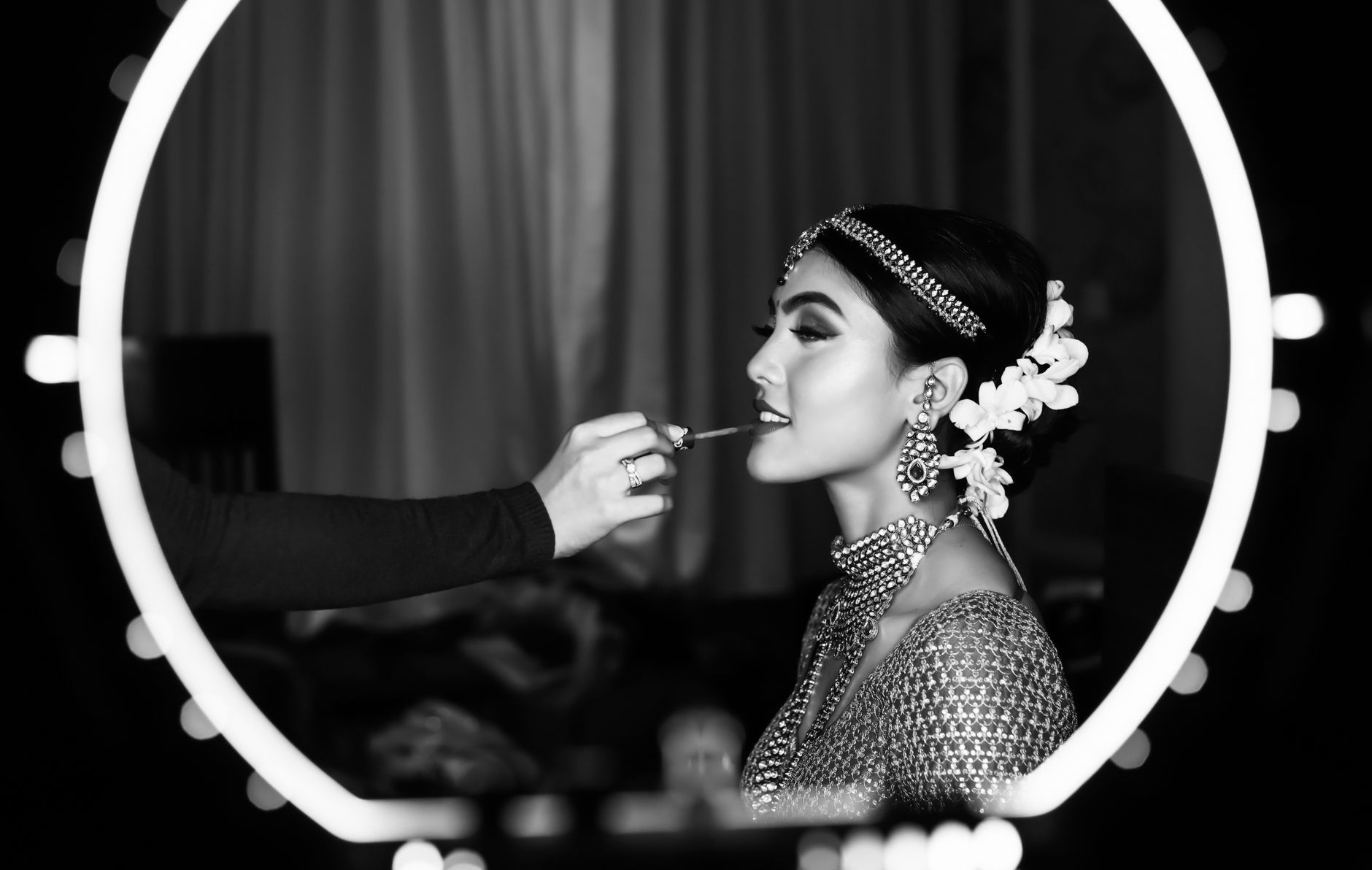 10 Tips Memilih MUA yang Tepat untuk Pernikahan Impianmu 10 Tips Memilih MUA yang Tepat untuk Pernikahan Impianmu