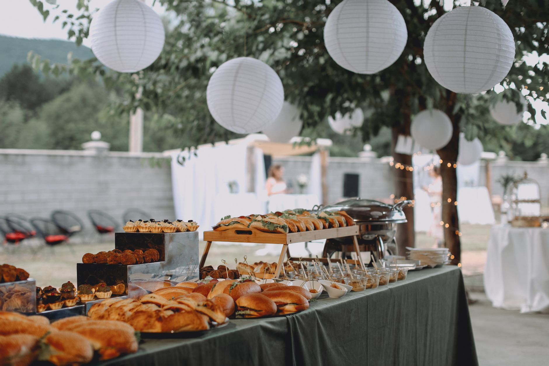 Solusi Catering Pernikahan di Sukabumi: Menyesuaikan Menu dengan Budget dan Tema