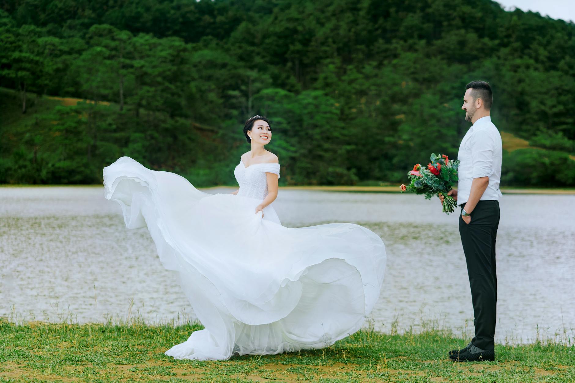 Inspirasi Foto Prewedding yang Mengagumkan: Lokasi, Gaya, dan Tema