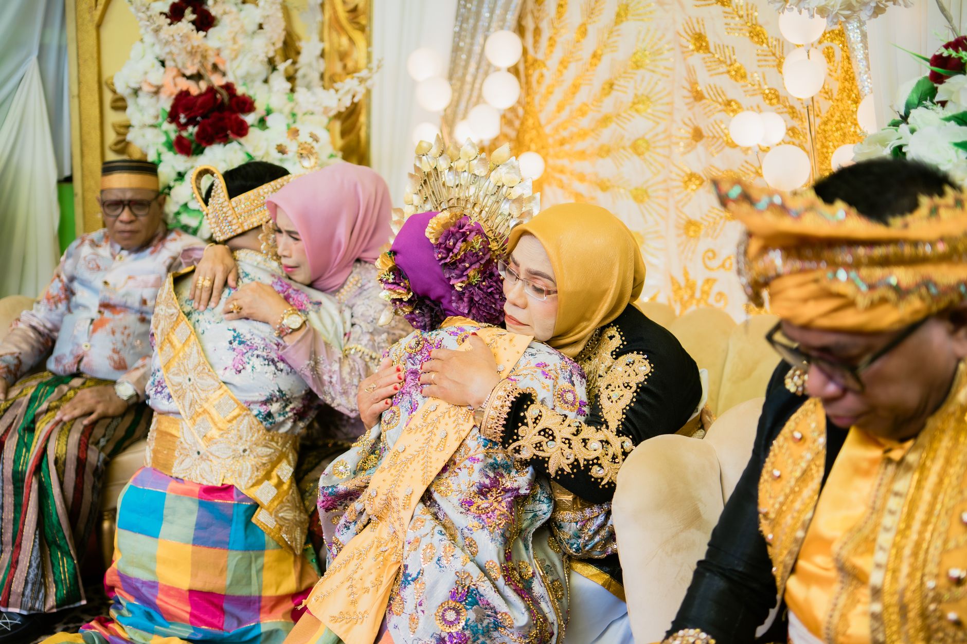 Dokumentasi Pernikahan yang Berkesan: Tips Memilih Videografer dan Fotografer