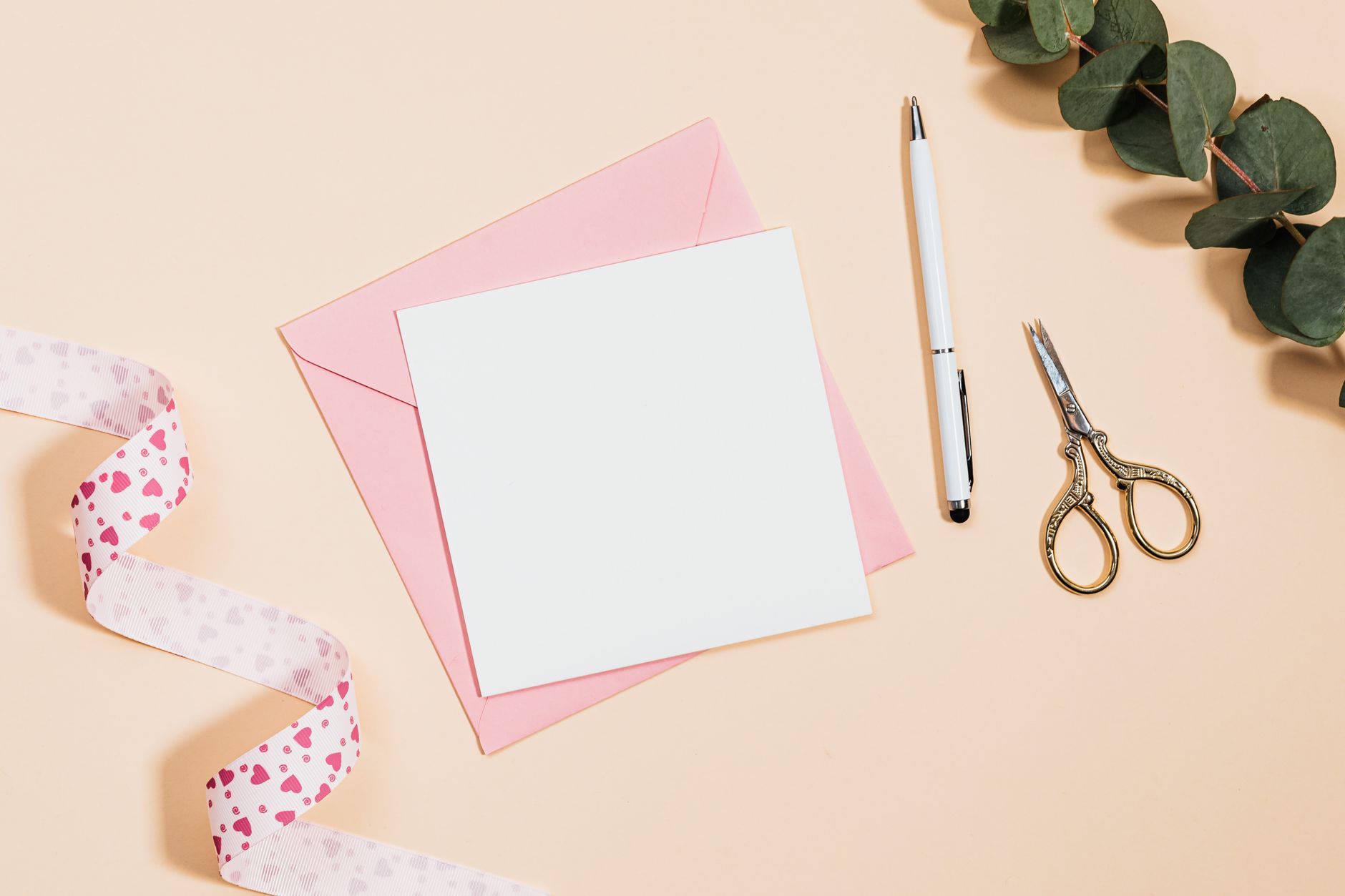Cara Membuat Undangan Nikah yang Unik dan Mengesankan Cara Membuat Undangan Nikah yang Unik dan Mengesankan