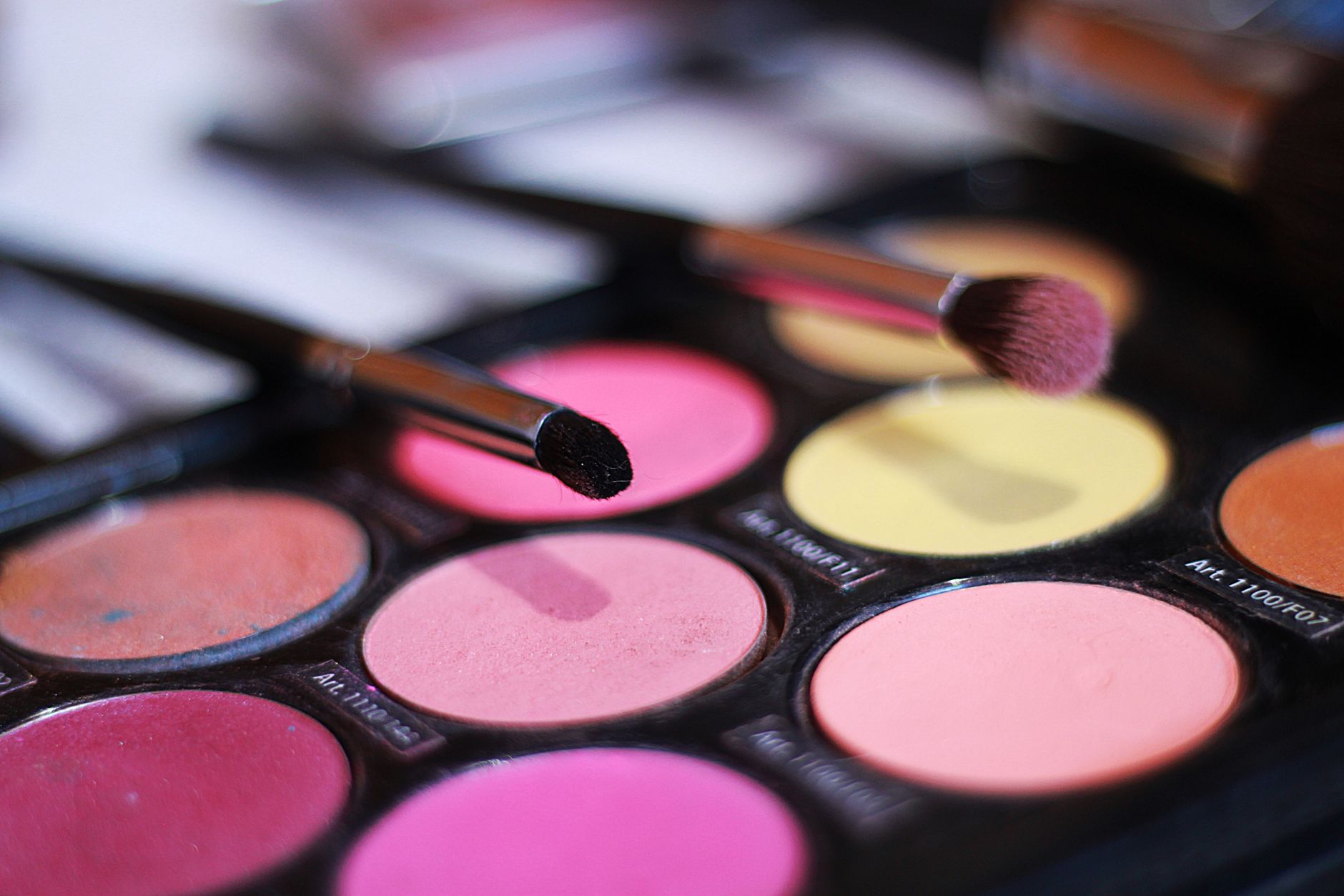 Make Up Glamour untuk Pesta Malam Nikah