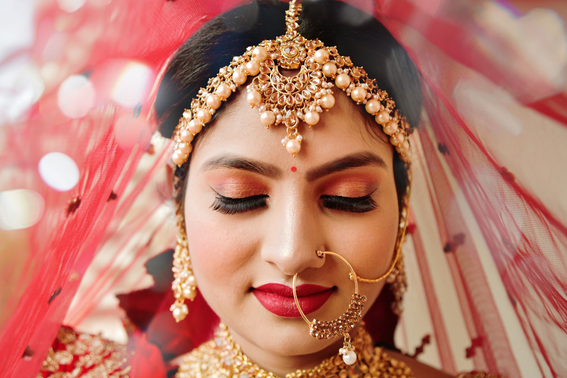 Cara Memilih MUA (Make Up Artist) yang Sesuai dengan Gaya dan Budget Anda