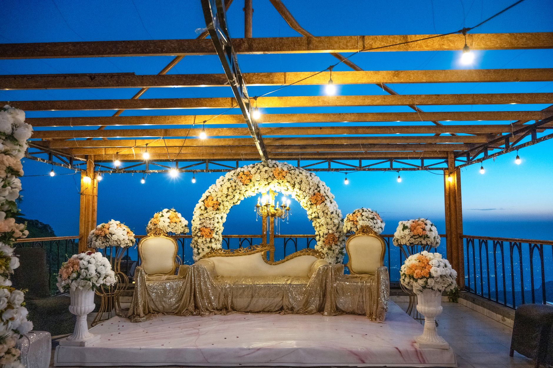 Dekorasi Nikah yang Tidak Terlupakan: 7 Ide Kreatif untuk Venue Outdoor Asri Dekorasi Nikah yang Tidak Terlupakan: 7 Ide Kreatif untuk Venue Outdoor Asri
