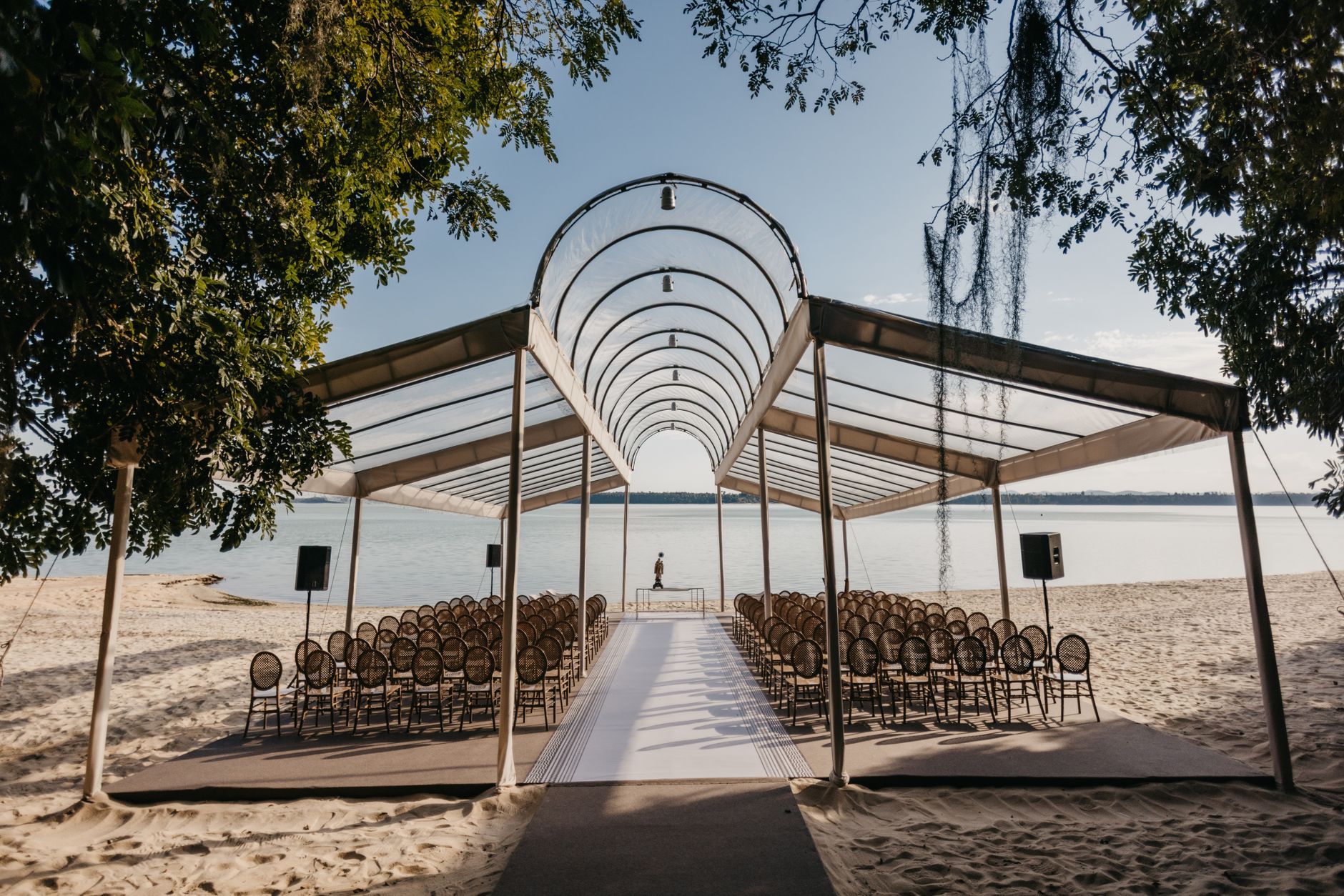 Rahasia Sukses Pernikahan Outdoor: 5 Ide Venue Paling Populer di Indonesia Rahasia Sukses Pernikahan Outdoor: 5 Ide Venue Paling Populer di Indonesia