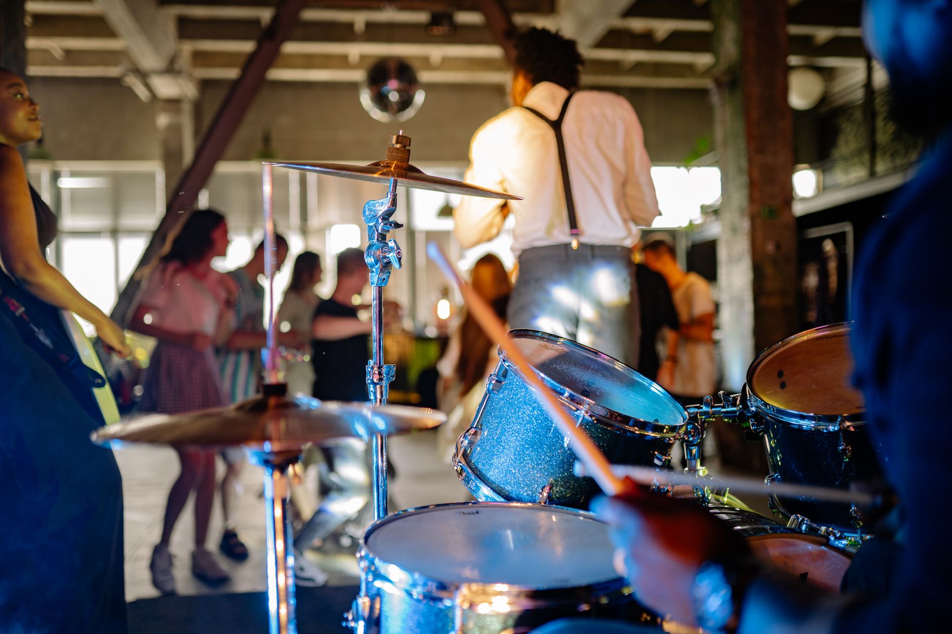 Live Music Wedding yang Romantis dan Seru