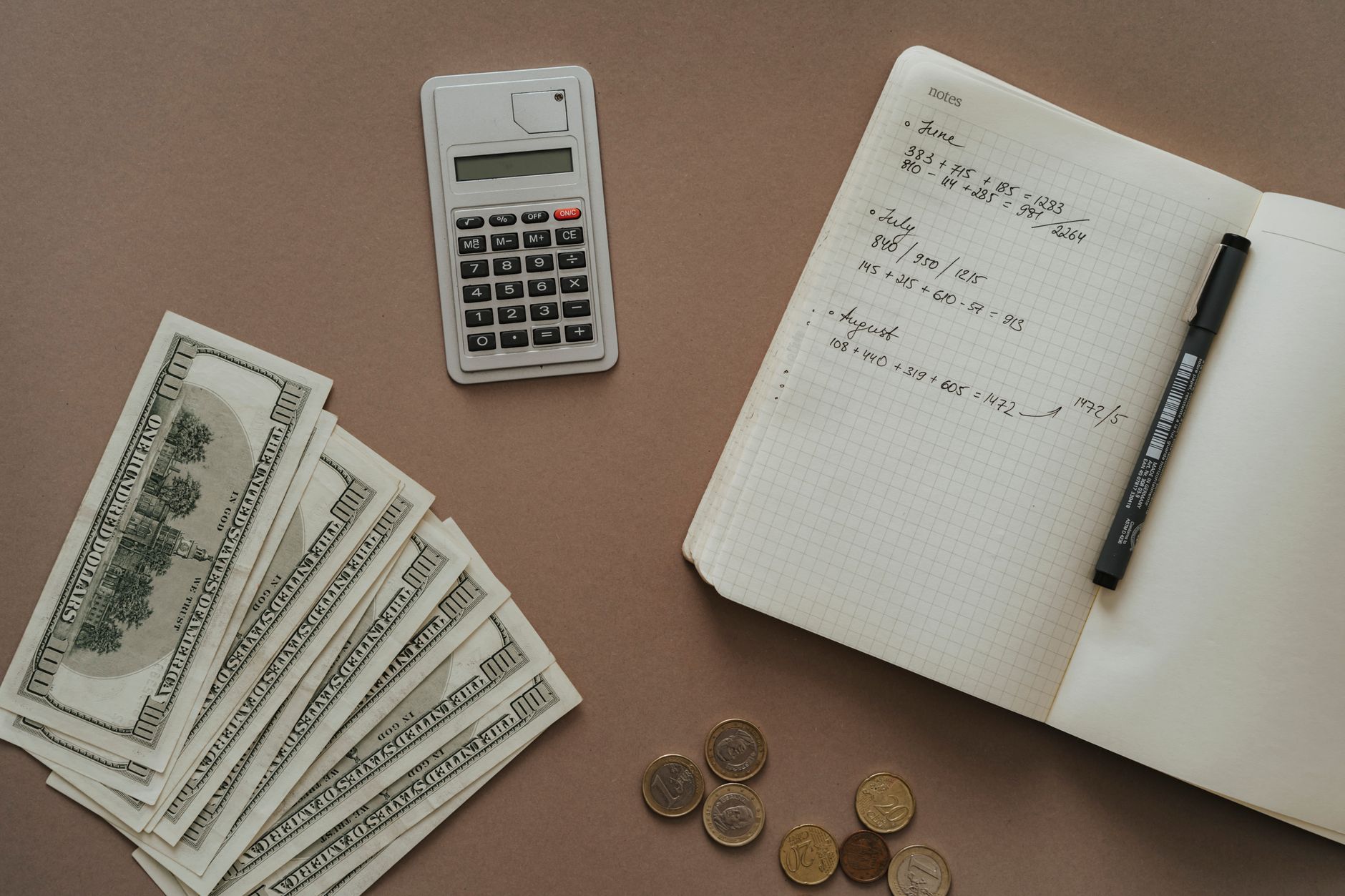 5 Cara Mengatur Budget Pernikahan yang Efektif untuk Pasangan Muda