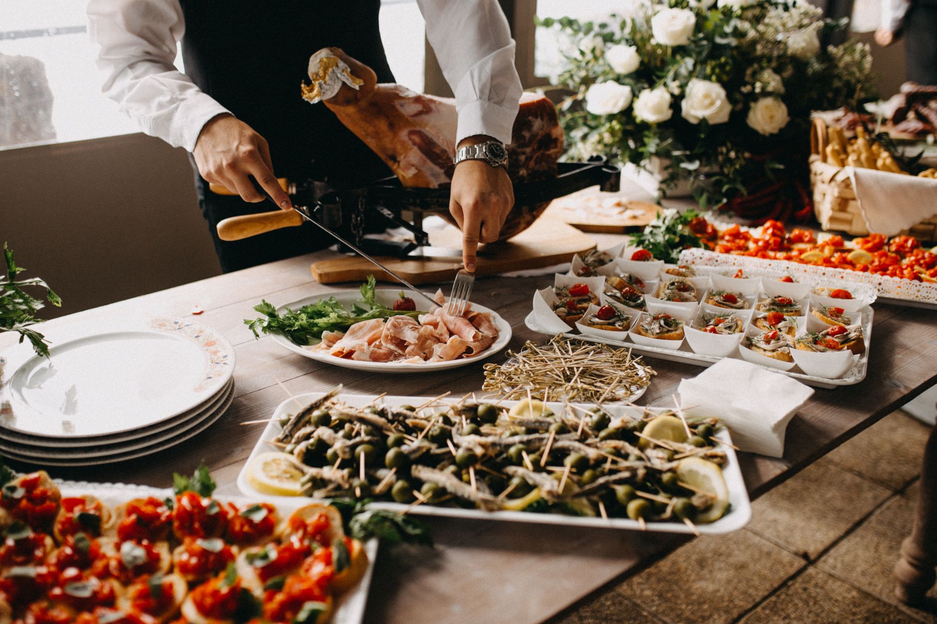 Tips dan Trik Memilih Menu Catering yang Lezat dan Sesuai Budget