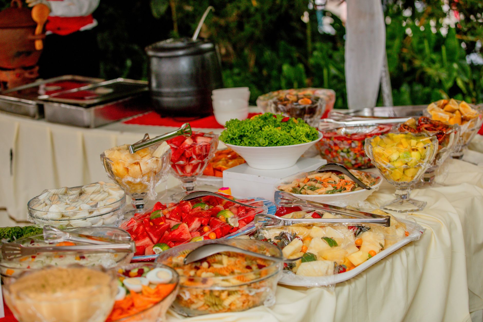 Memilih Catering Pernikahan yang Sesuai Budget di Sukabumi: Tips & Rekomendasi