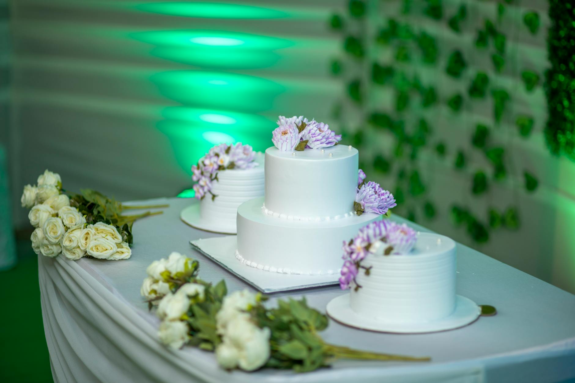 7 Cara Kreatif Menghemat Biaya Catering Pernikahan Tanpa Mengurangi Kualitas
