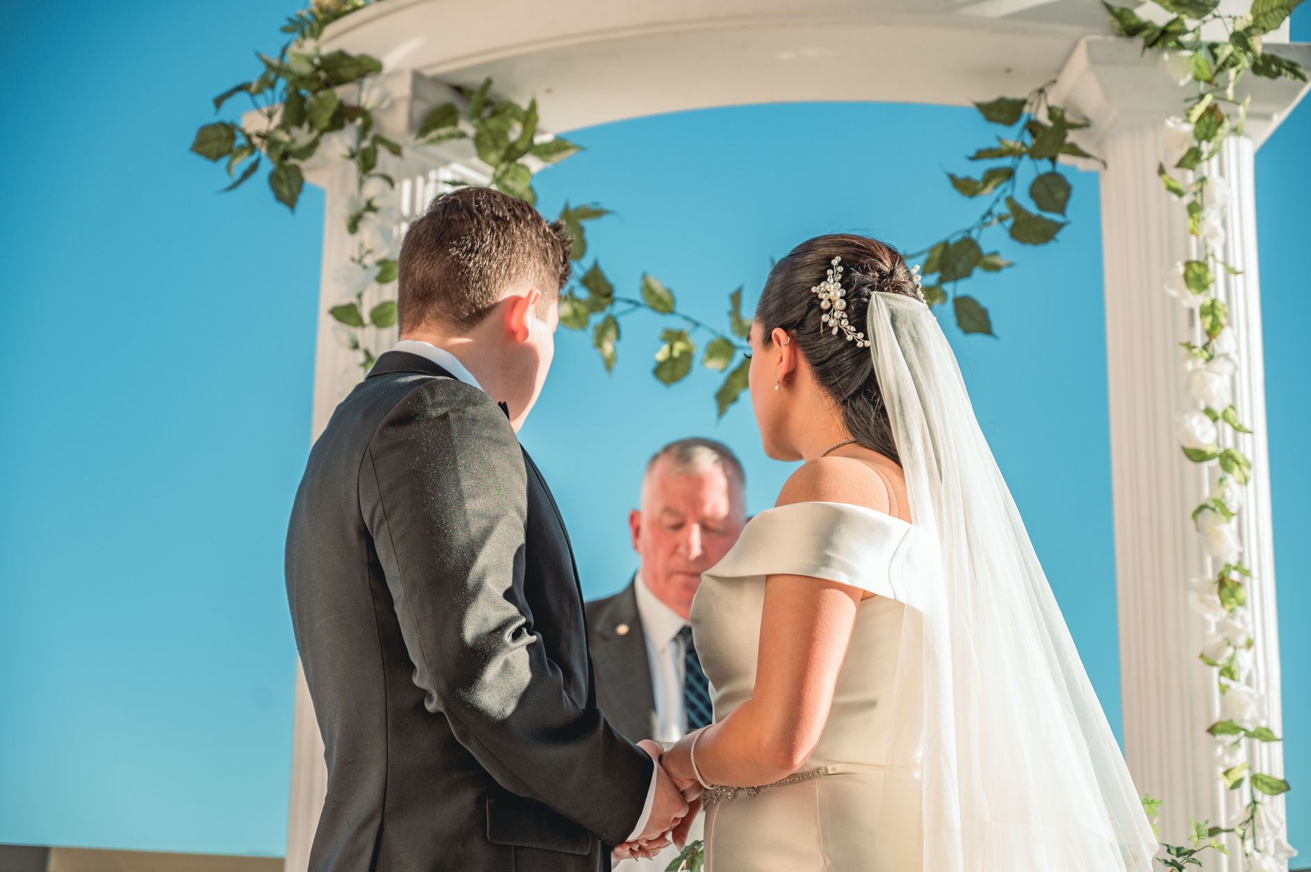Inspirasi Ide Wedding Outdoor Romantis
