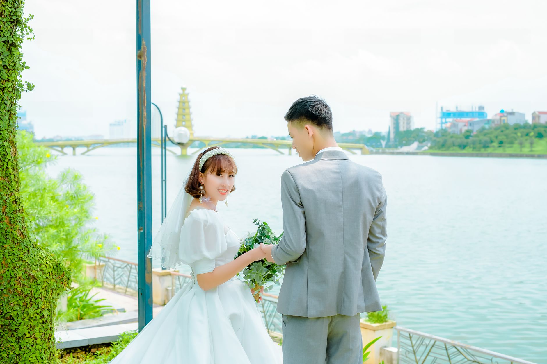 Dokumentasi Pernikahan yang Berkesan: Tips Memilih Fotografer dan Videografer