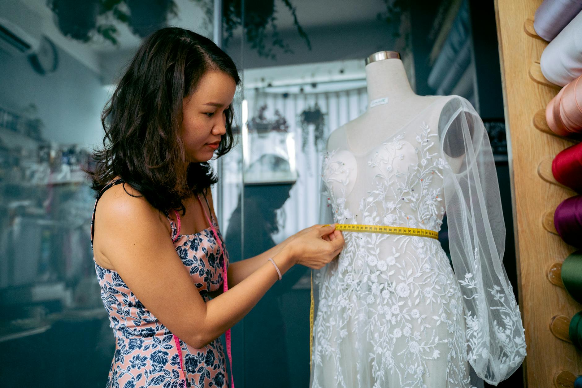 10 Tips Memilih Gaun Pengantin Sesuai Bentuk Tubuh