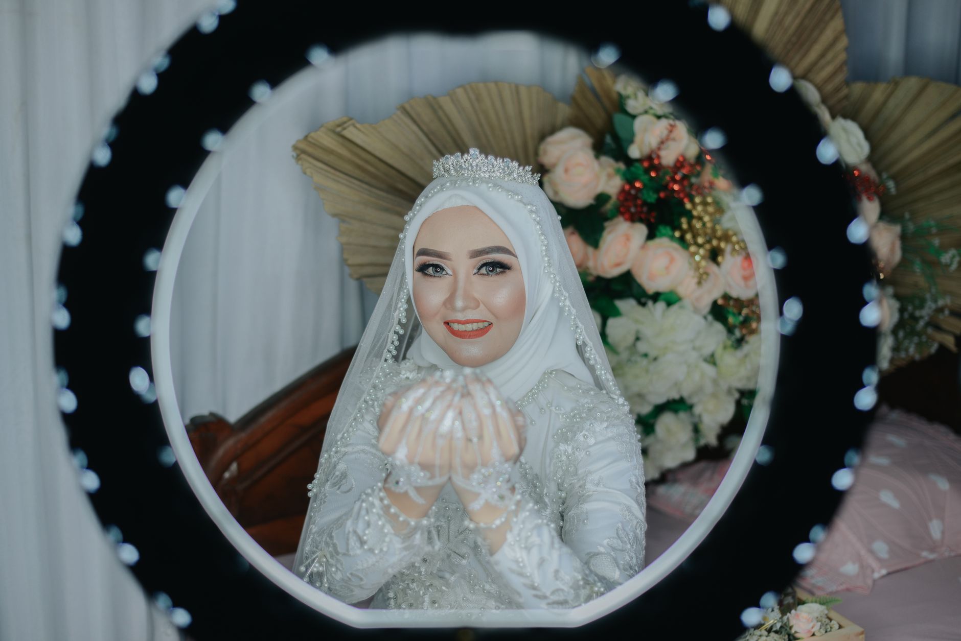 Tips Memilih MUA yang Tepat untuk Membuat Anda Terlihat Elegan di Hari H