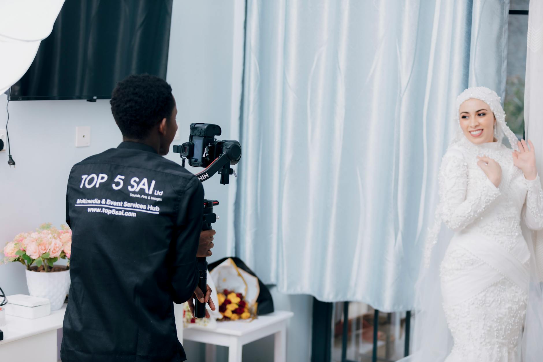 Dokumentasi Pernikahan yang Abadi: Tips Memilih Fotografer dan Videografer Profesional