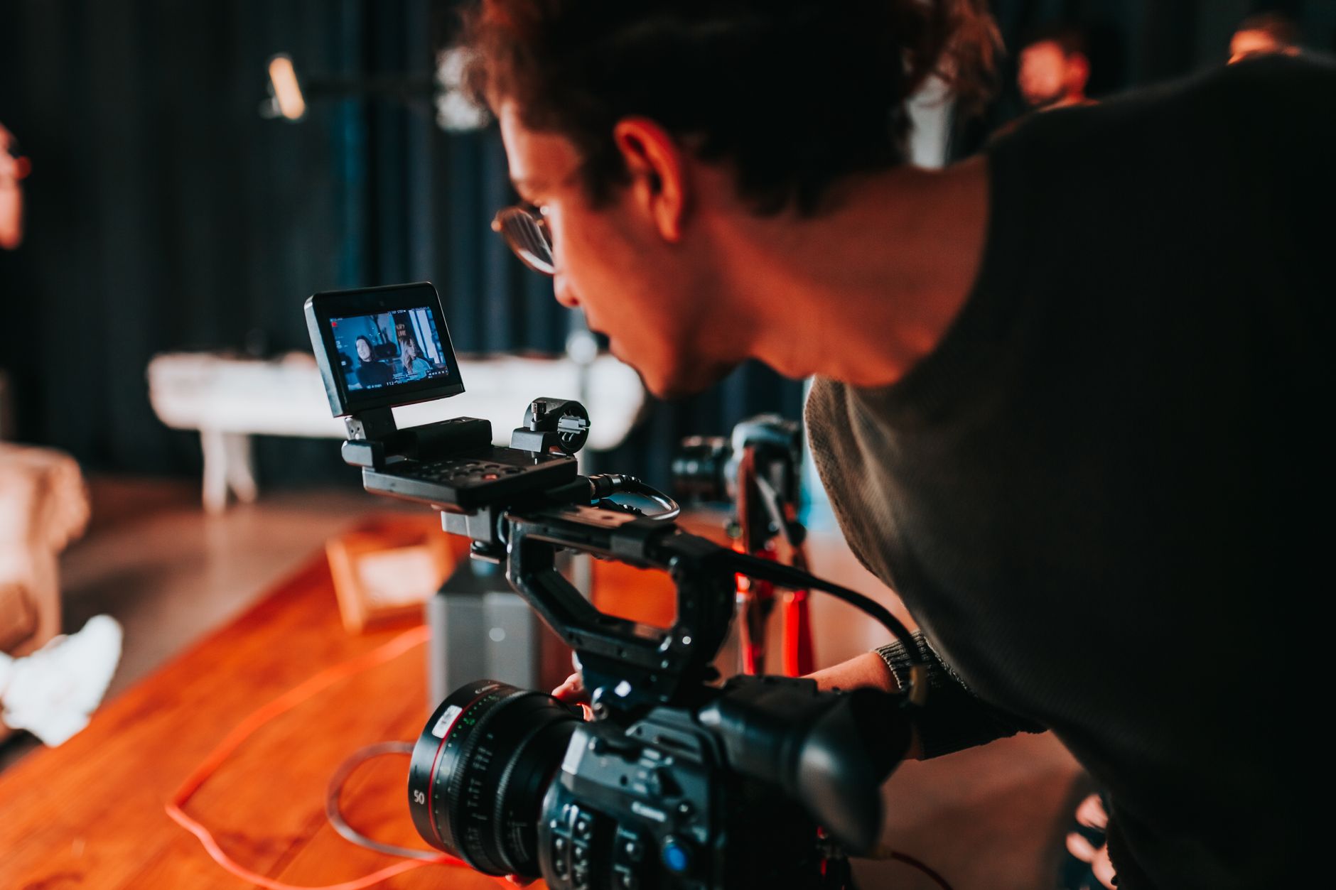 Dokumentasi Pernikahan yang Memukau: Memilih Tim Fotografer dan Videografer di Sukabumi Dokumentasi Pernikahan yang Memukau: Memilih Tim Fotografer dan Videografer di Sukabumi