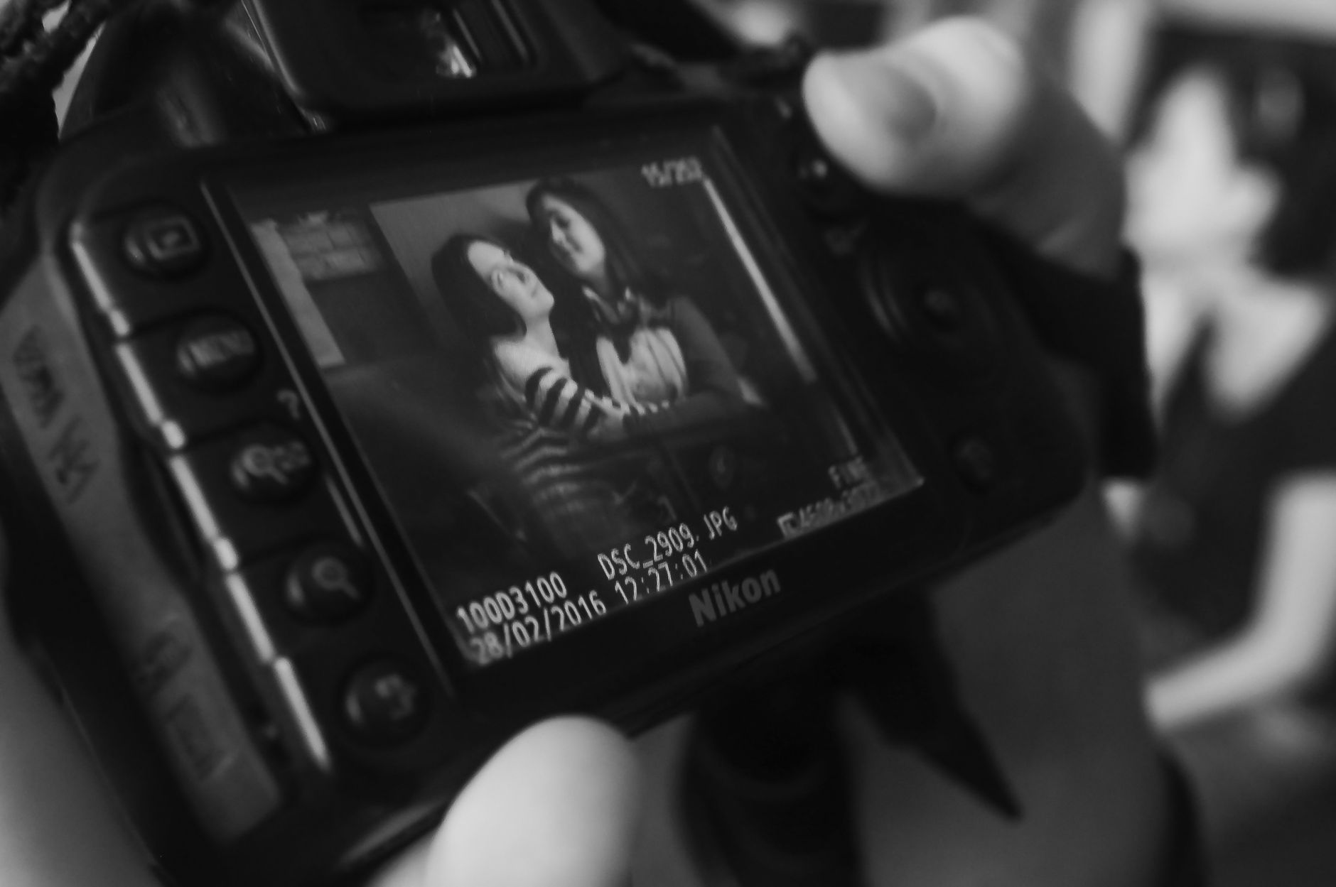 Dokumentasi Pernikahan yang Tak Terlupakan: Tips Memilih Videografer dan Fotografer Profesional di Sukabumi