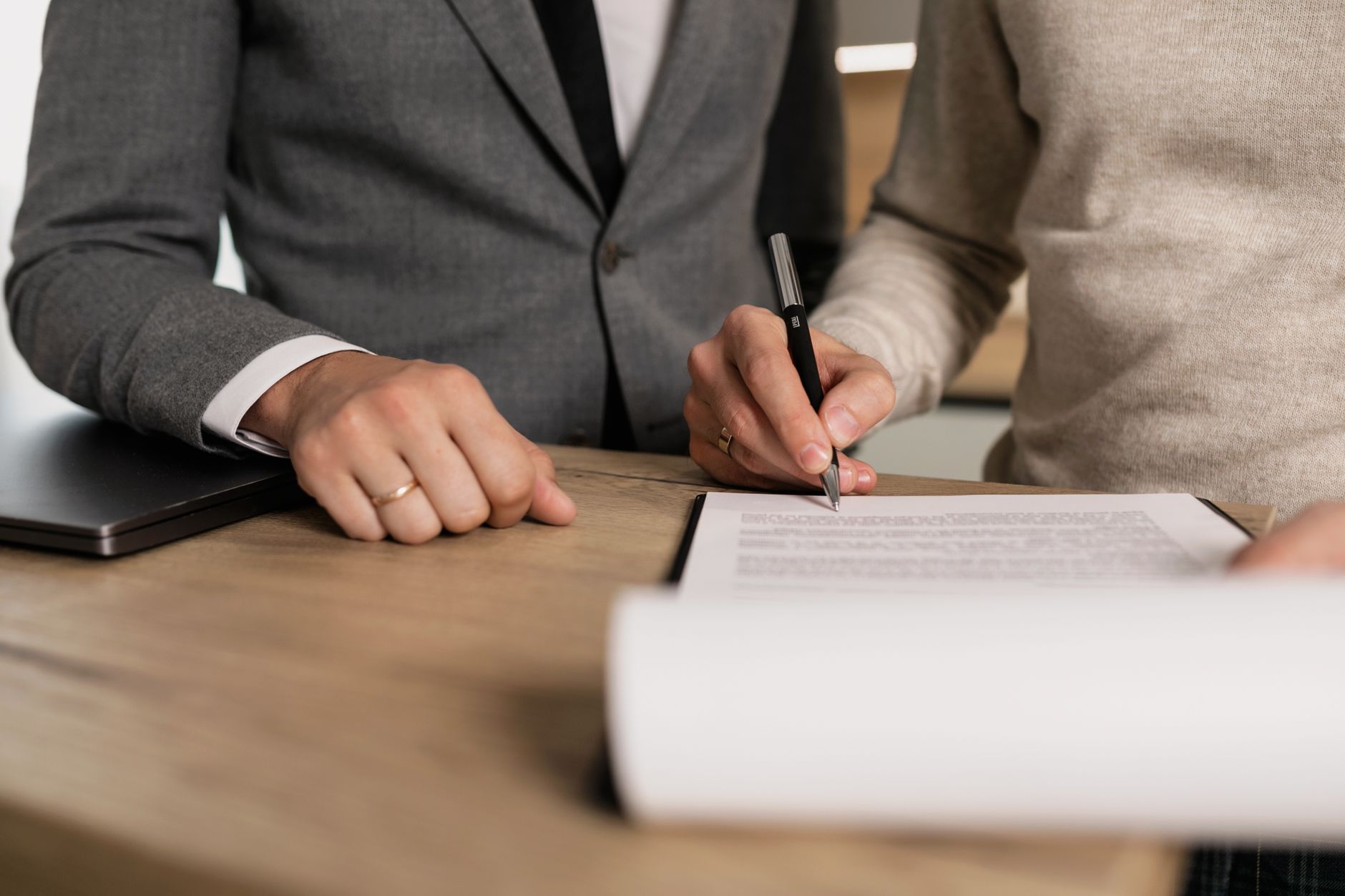 Cara Memilih Vendor Nikah Terpercaya untuk Pernikahan Impian Cara Memilih Vendor Nikah Terpercaya untuk Pernikahan Impian