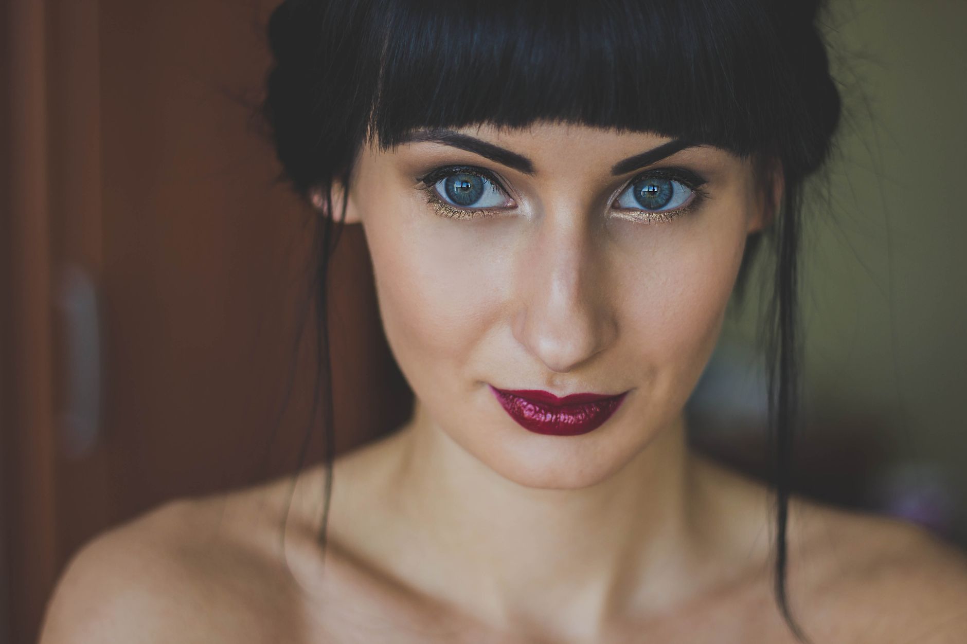 Rahasia Cantik di Pernikahan: 5 Tips Membuat Make Up Glamour