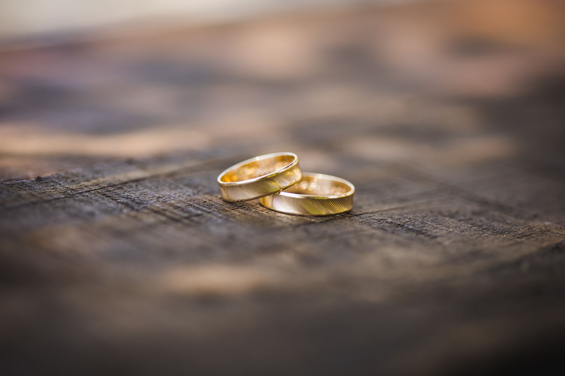Buat Pernikahan Impian yang Hemat: 5 Tips dan Ide untuk Pengelolaan Biaya Nikah yang Bijak Buat Pernikahan Impian yang Hemat: 5 Tips dan Ide untuk Pengelolaan Biaya Nikah yang Bijak